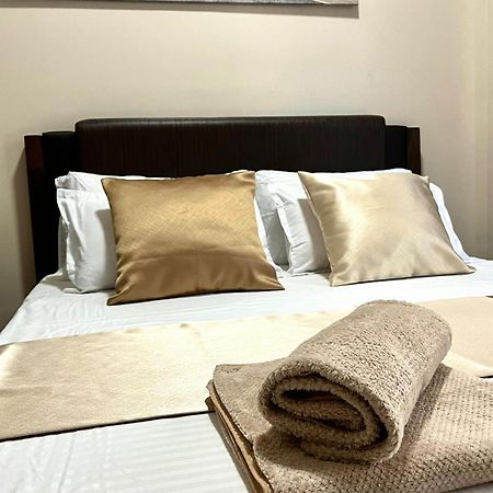 Studio At 81 Newport Boulevard Near Naia With Free Access To All Amenities Up To 2 Pax Manila Exterior foto