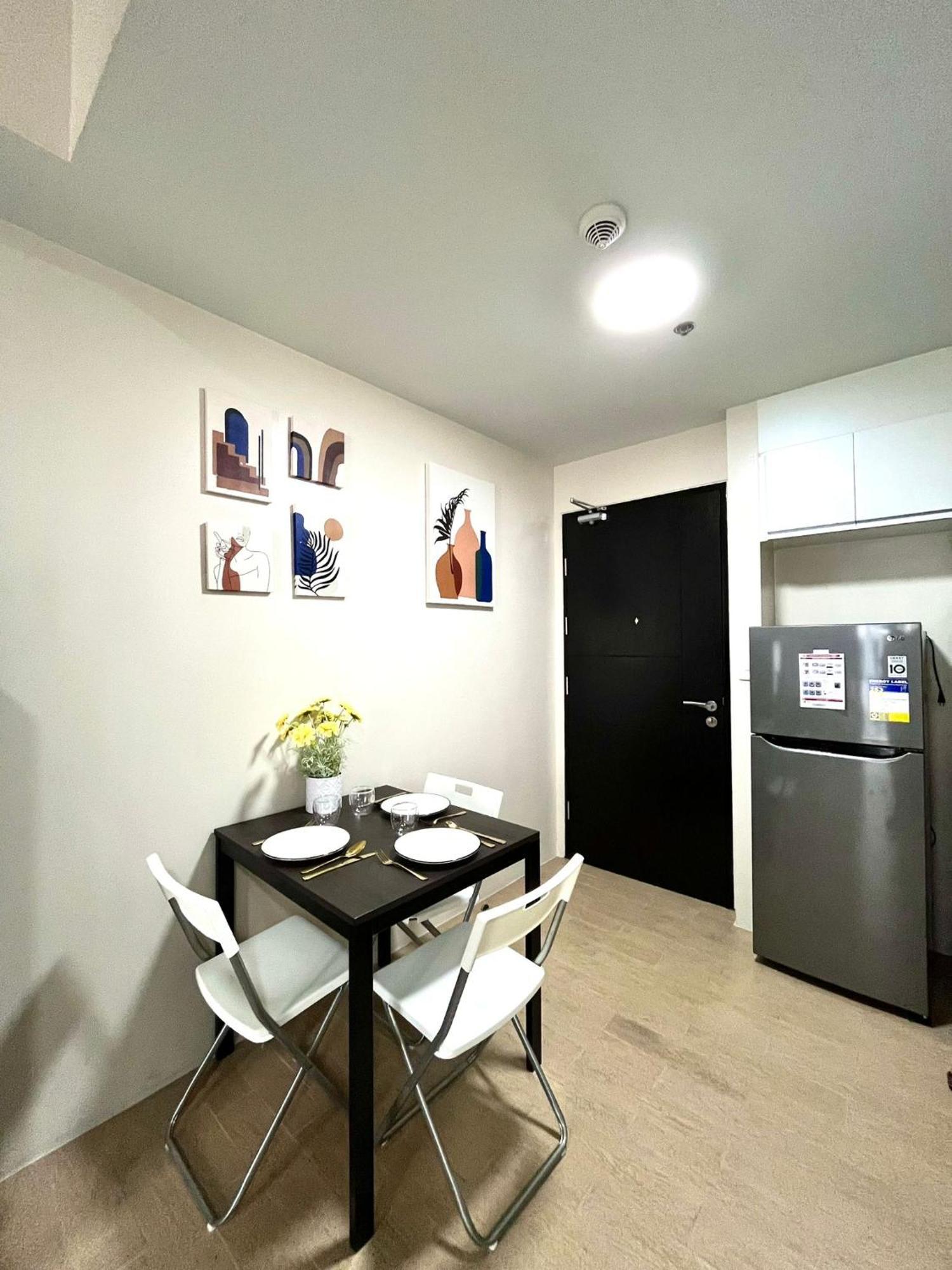 Studio At 81 Newport Boulevard Near Naia With Free Access To All Amenities Up To 2 Pax Manila Exterior foto