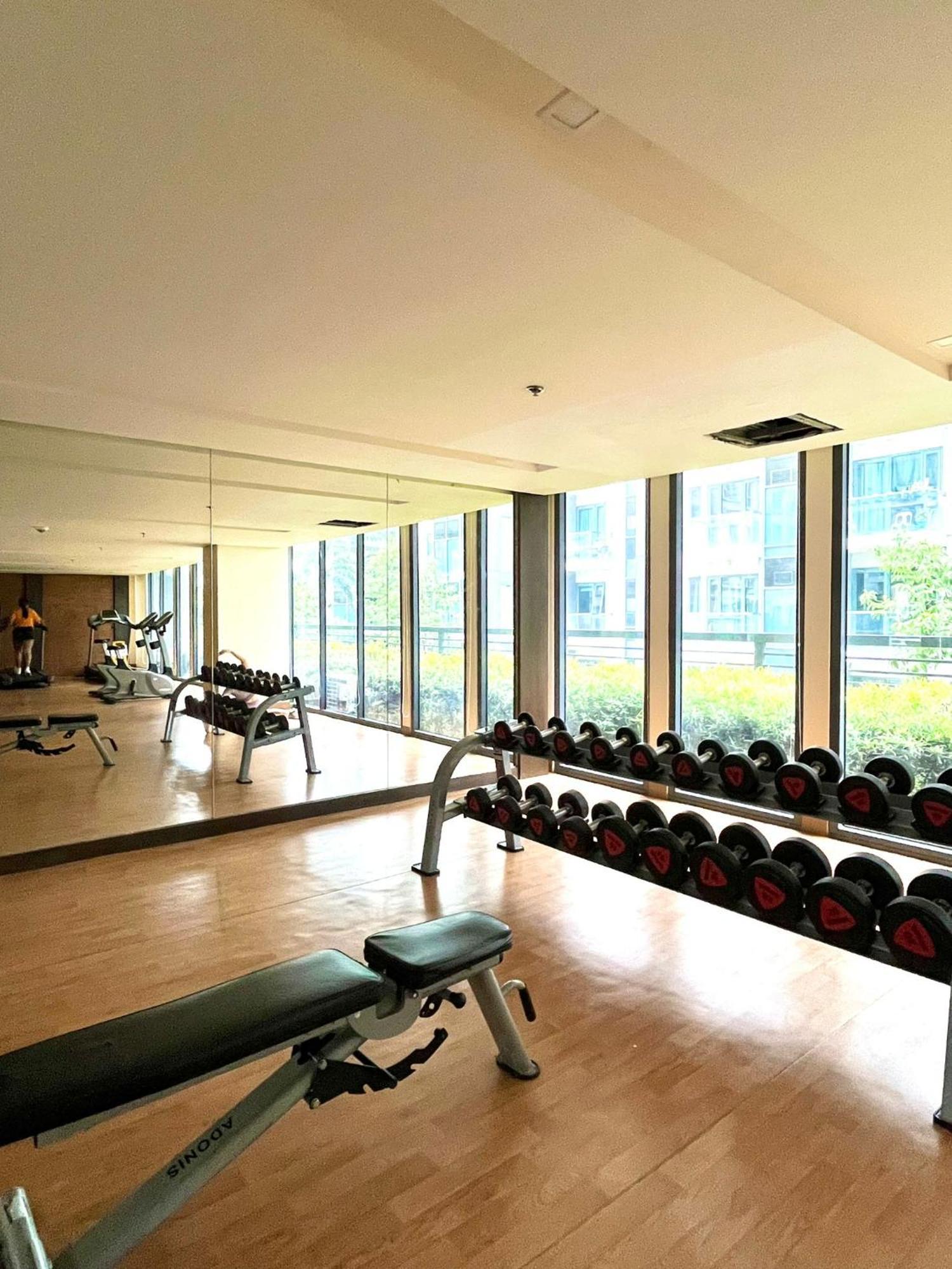 Studio At 81 Newport Boulevard Near Naia With Free Access To All Amenities Up To 2 Pax Manila Exterior foto