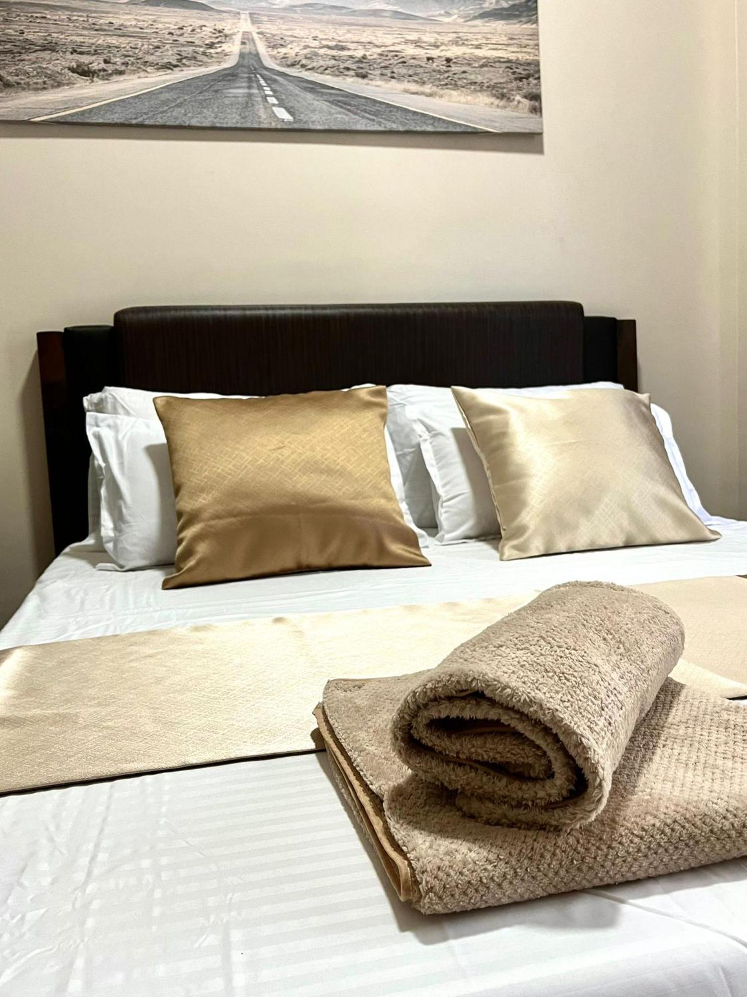 Studio At 81 Newport Boulevard Near Naia With Free Access To All Amenities Up To 2 Pax Manila Exterior foto